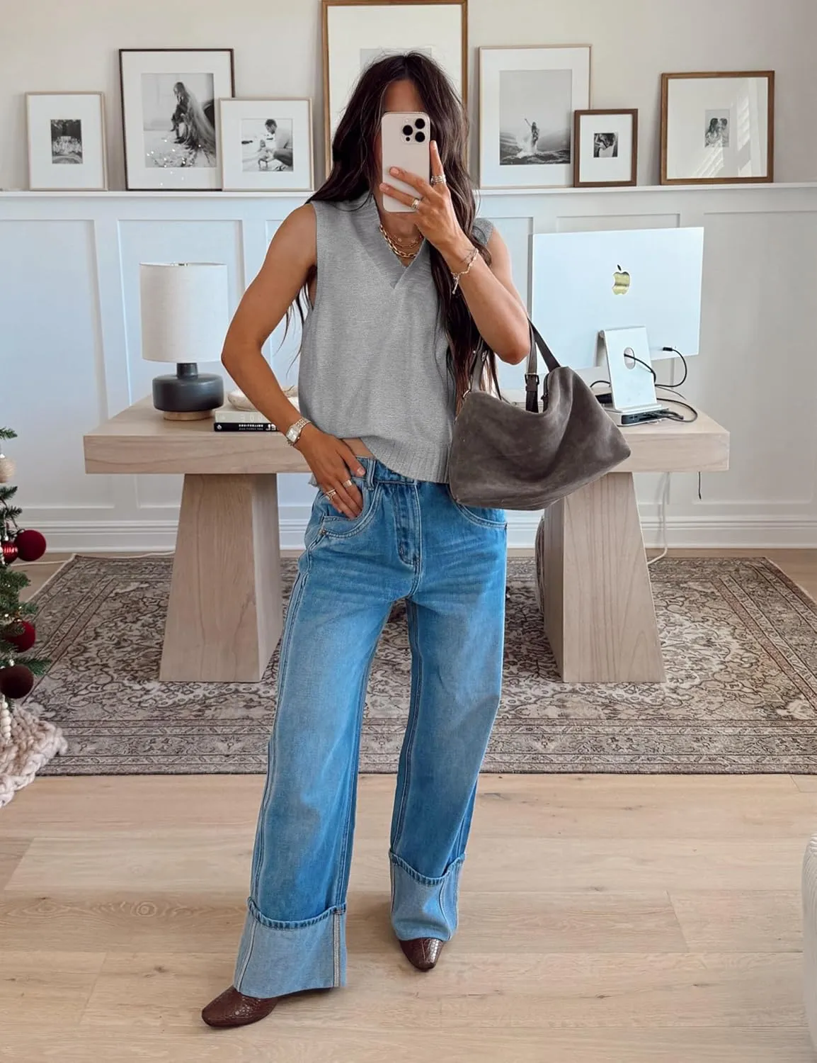 Daacee Women's V Neck Sweater Vest Casual Summer Loose Side Slit Sleeveless Pullover Knit Tank Tops