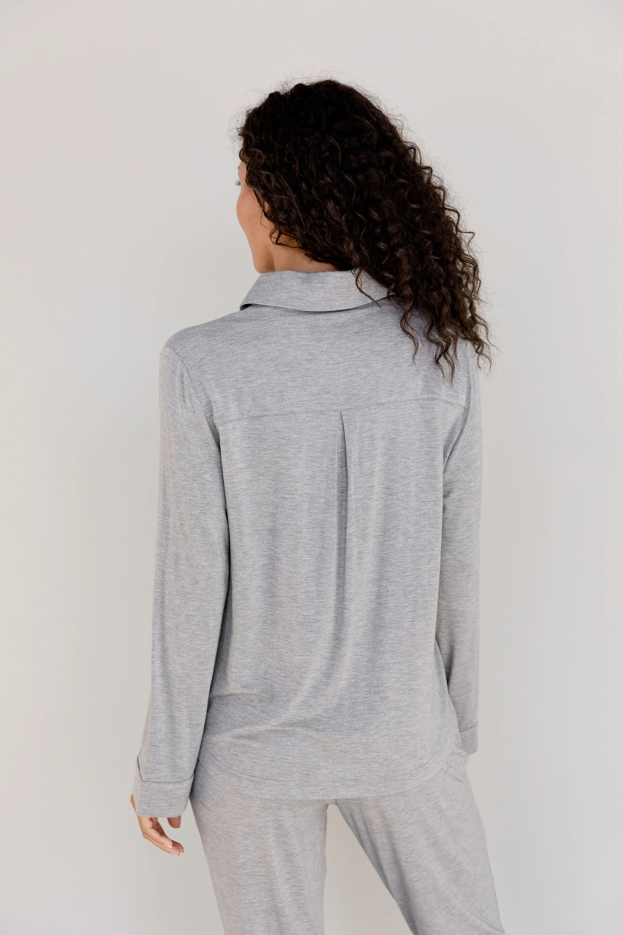 Women's Bamboo Stretch-Knit Collared Long Sleeve Button Down