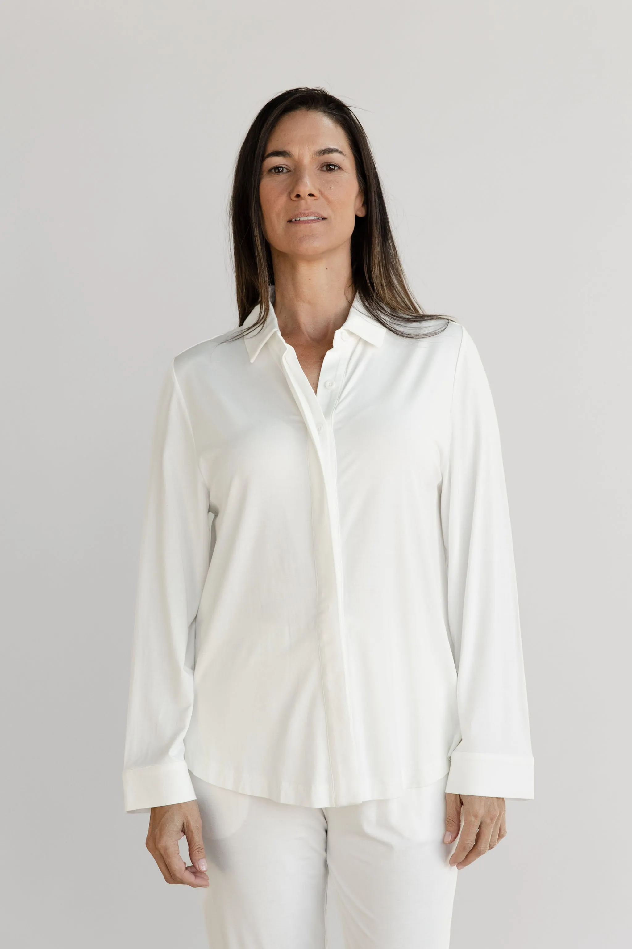 Women's Bamboo Stretch-Knit Collared Long Sleeve Button Down