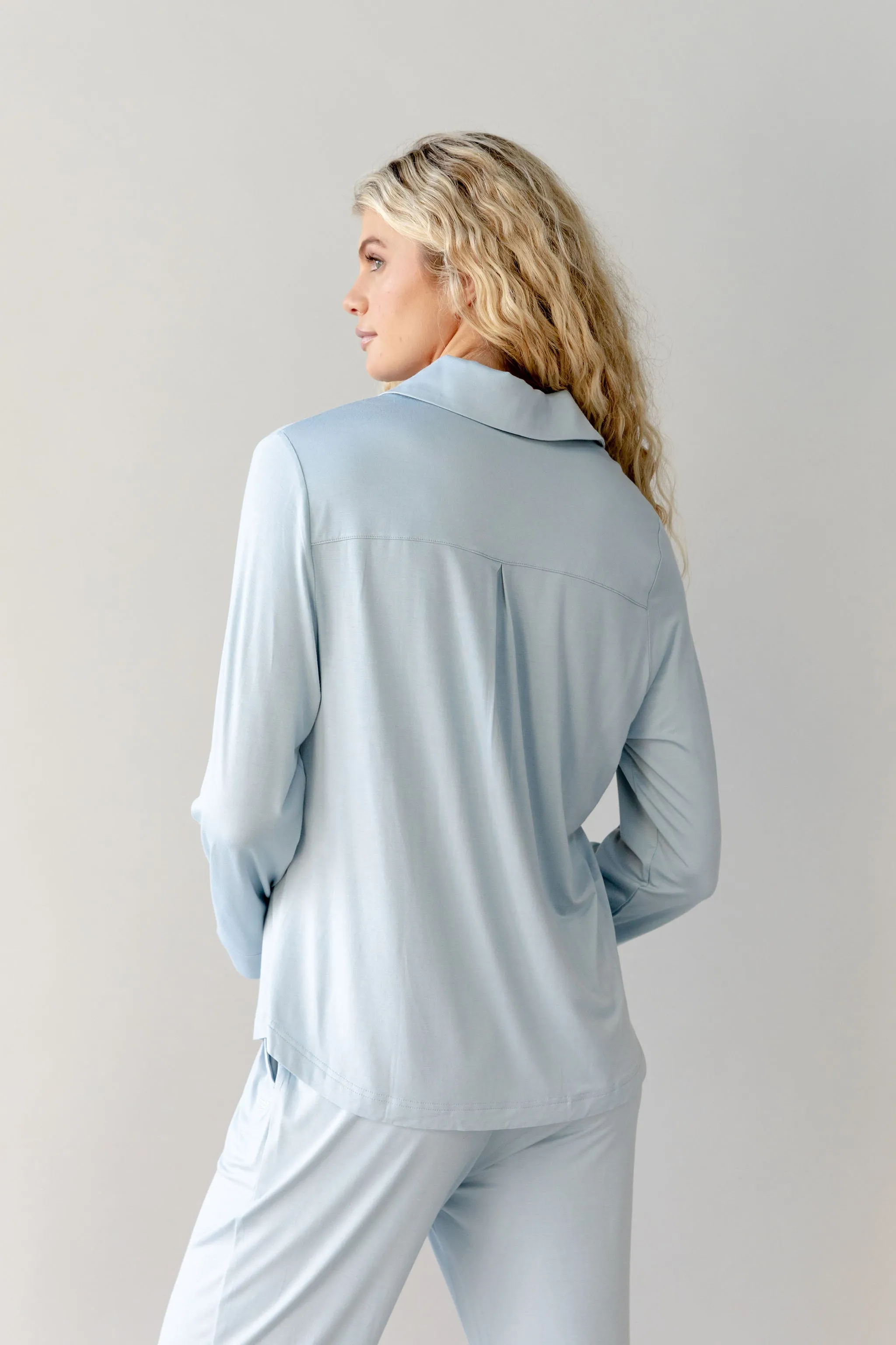 Women's Bamboo Stretch-Knit Collared Long Sleeve Button Down